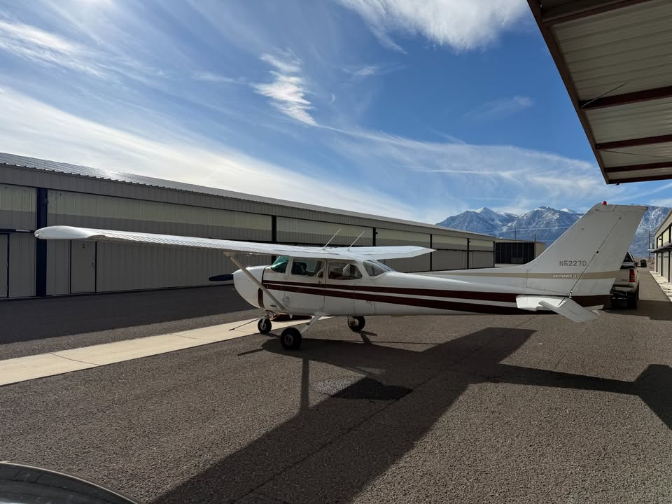 1979 Cessna 172n, photo 2
