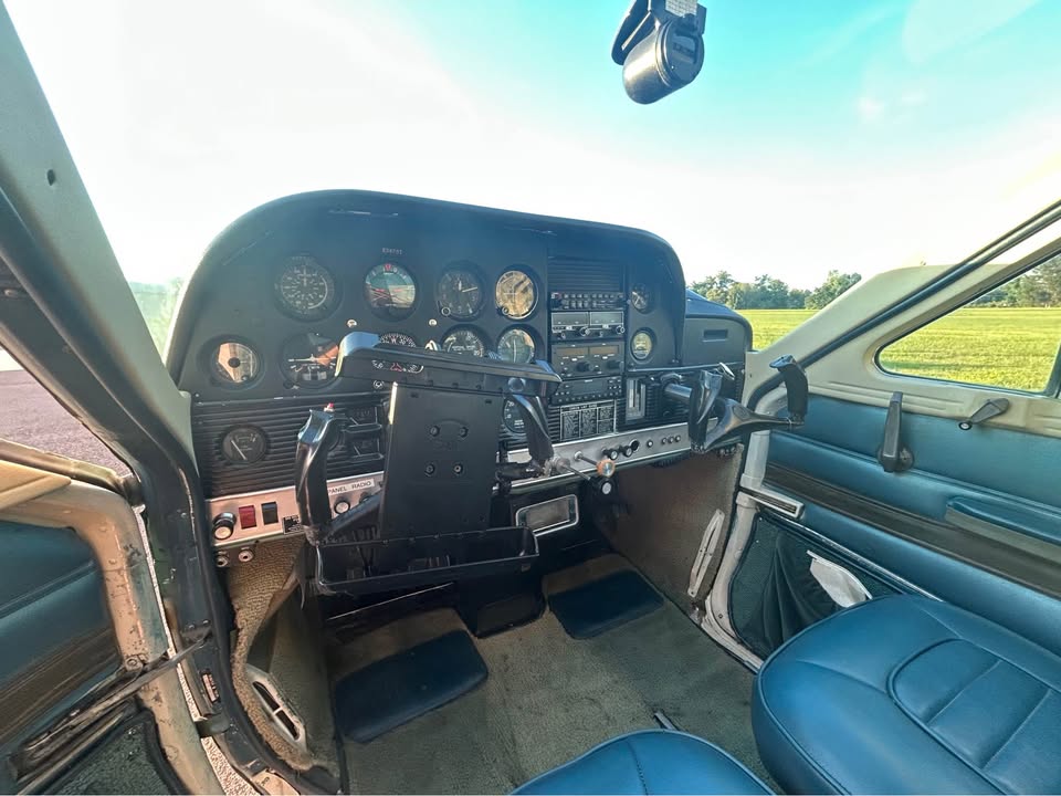 1968 Cessna 177, photo 10
