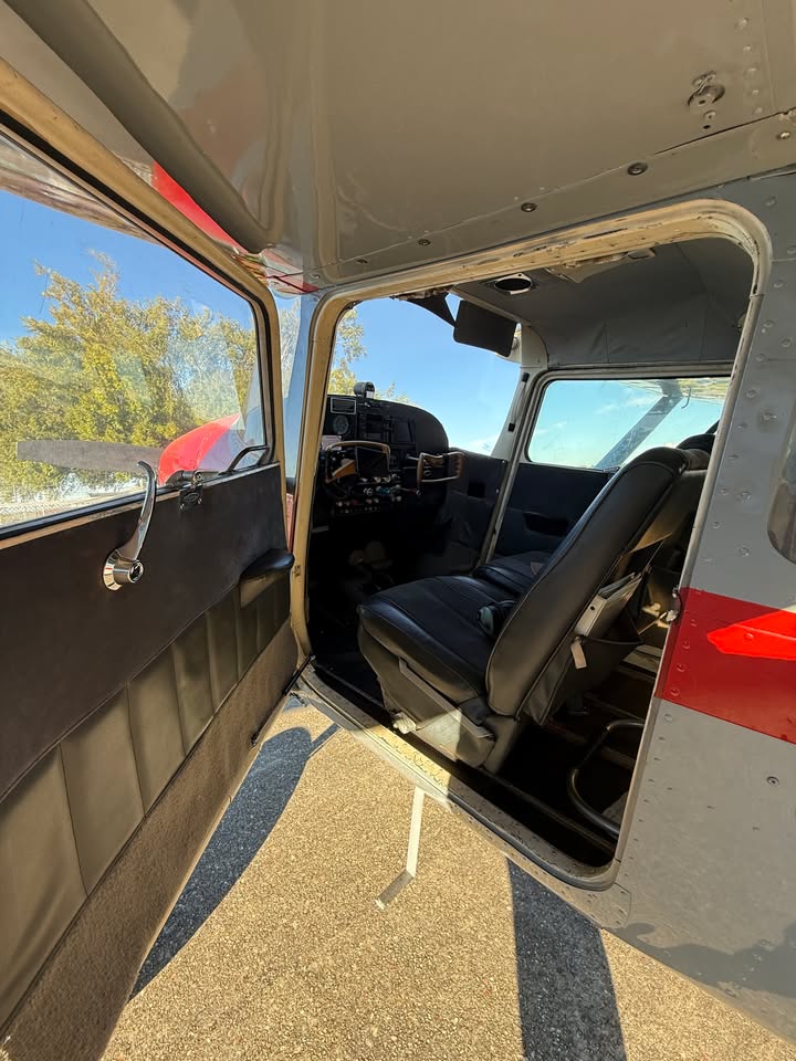 1960 Cessna 180, photo 4