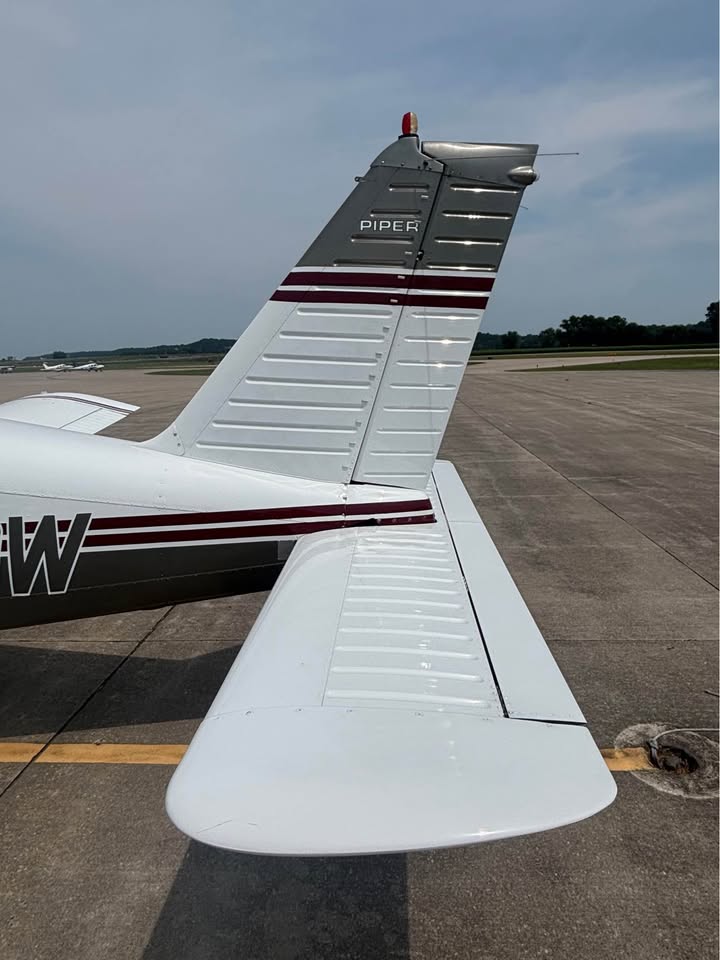 1965 Piper Cherokee 235, photo 5