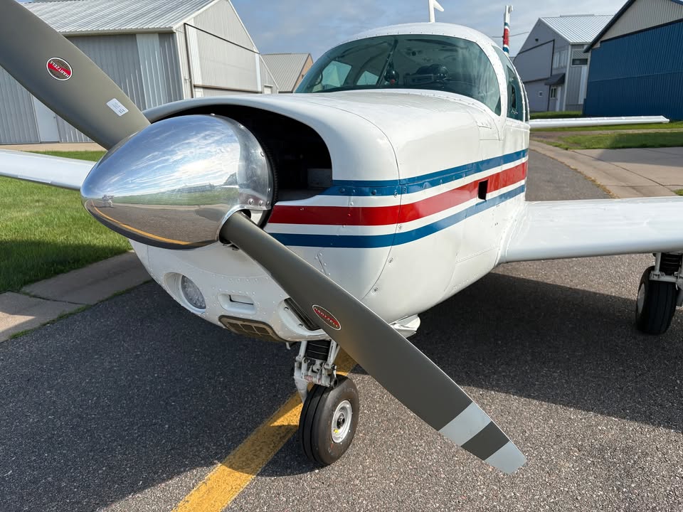 1975 Mooney M20F, photo 2