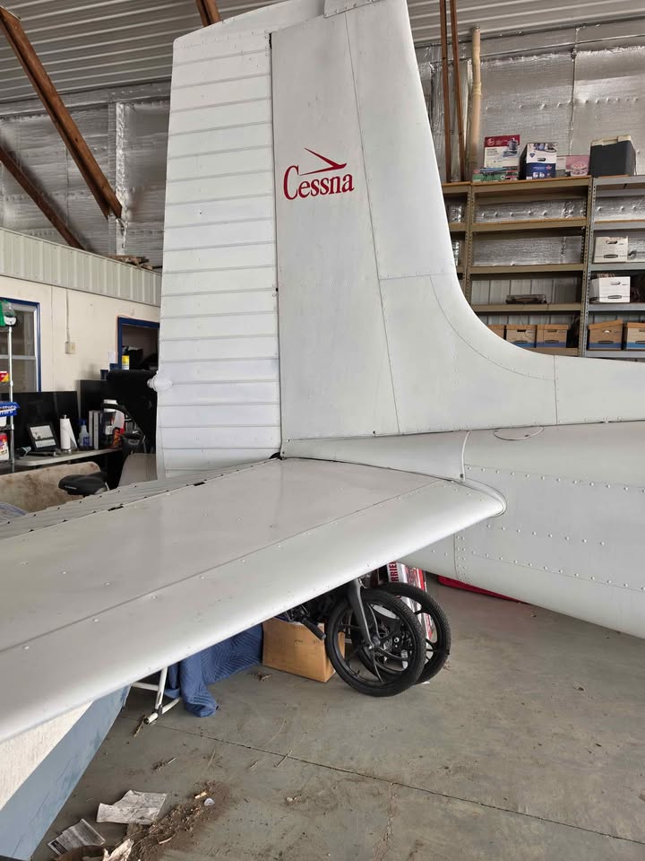 1956 Cessna 172 priced like a Cessna 150., photo 9