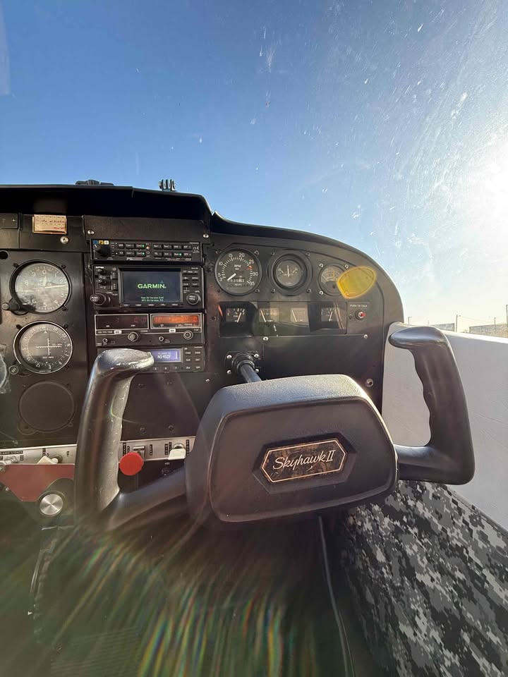 1967 Cessna 172F, photo 6