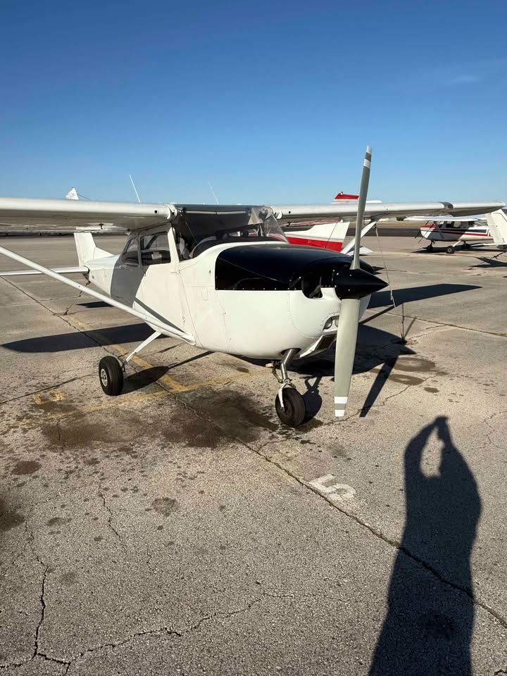 1967 Cessna 172F, photo 3