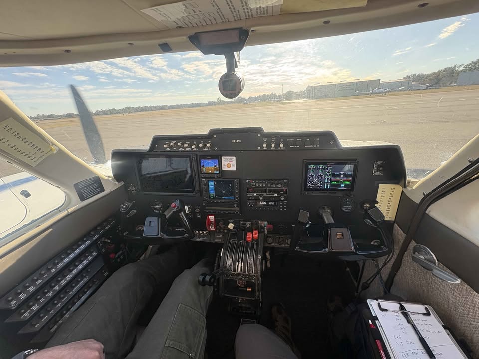 1969 Cessna 310p, photo 11