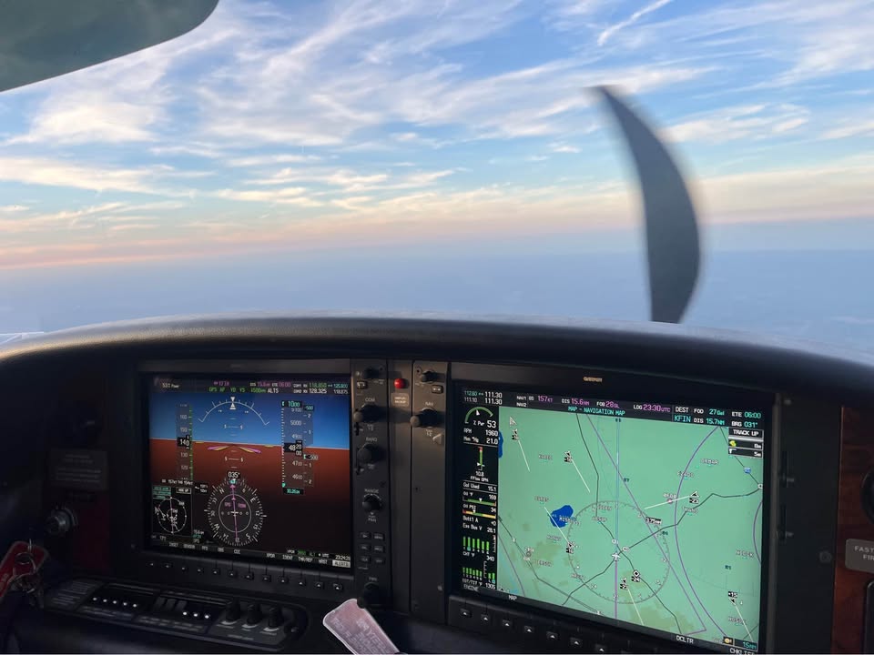 2008 Cirrus SR22 G3 TN, photo 2