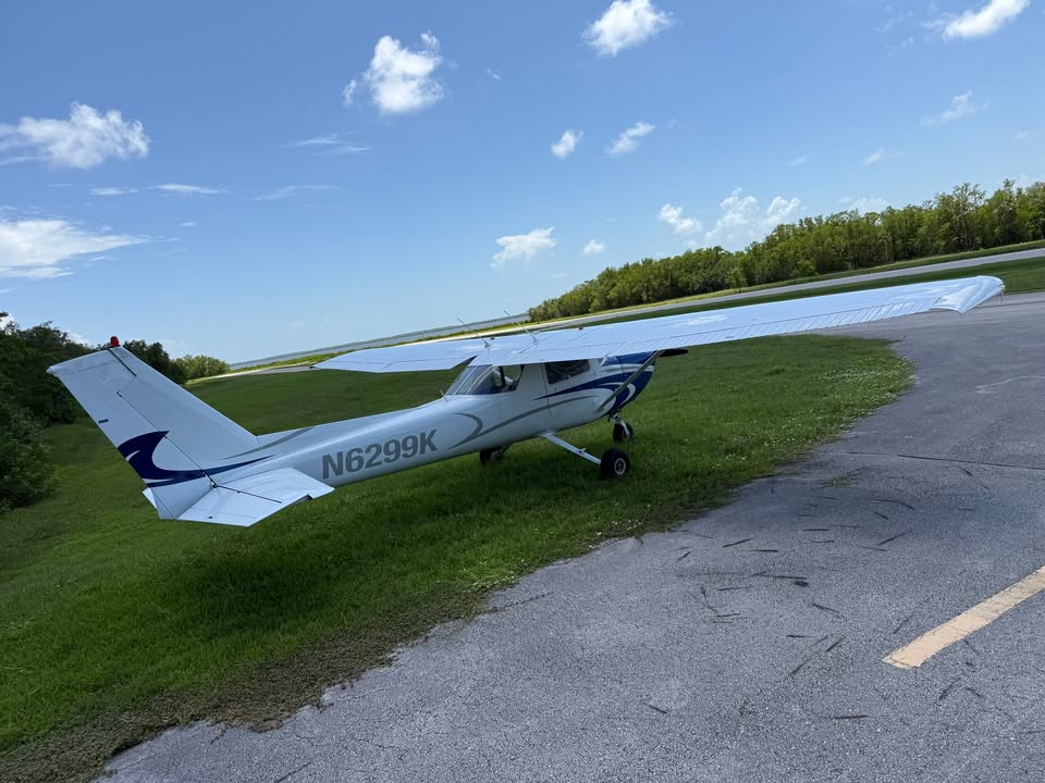 1977 Cessna 150M, photo 2