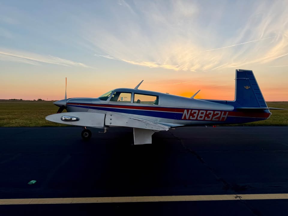 1980 Mooney M20J 201, photo 3