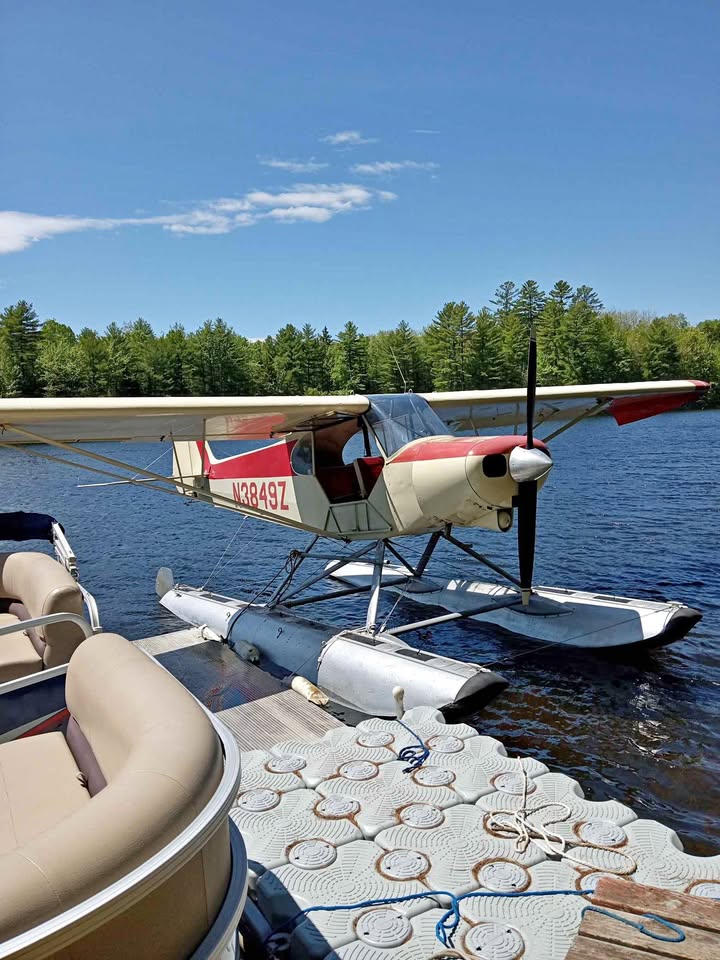 Airplane, photo 1
