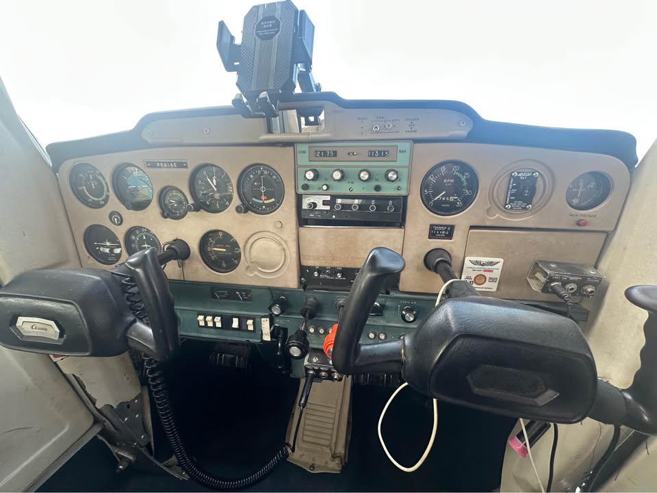 1975 Cessna 150, photo 9