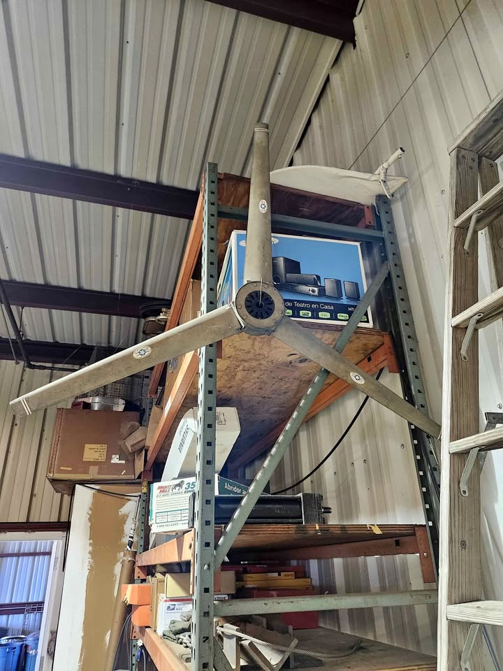 Replica of a gold wing airplane, fully operational, photo 1