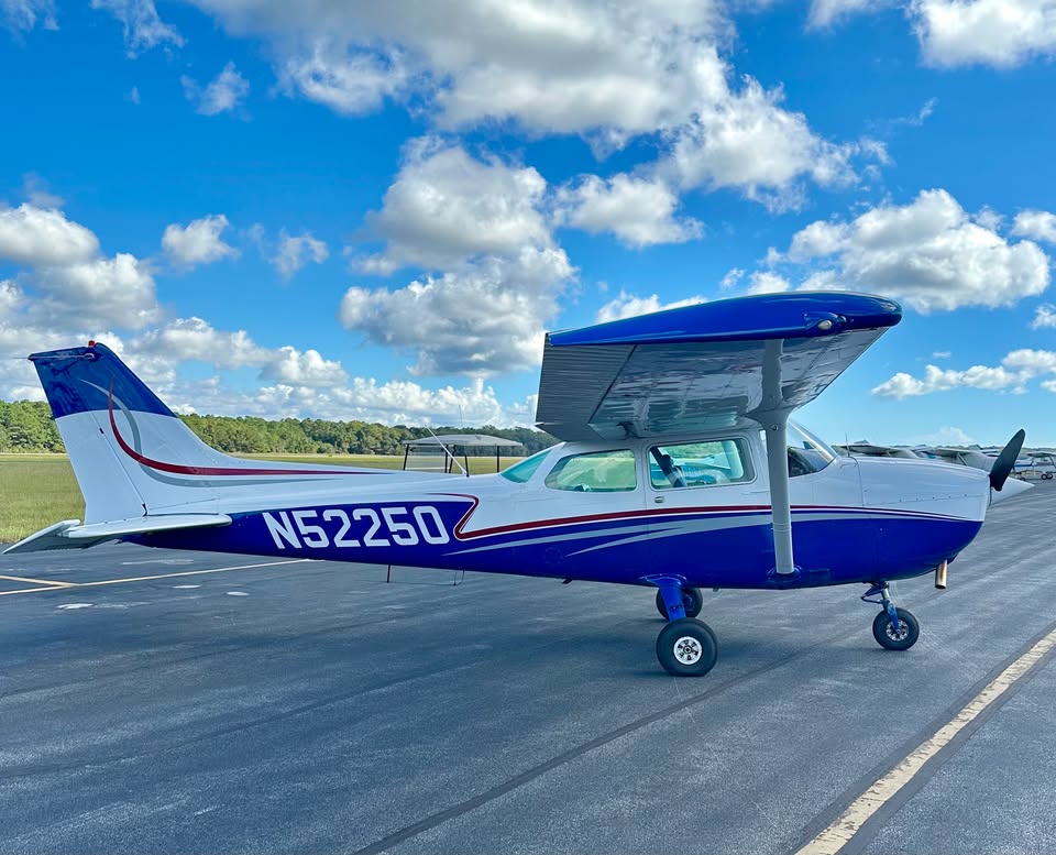 1980 Cessna 172P, photo 2