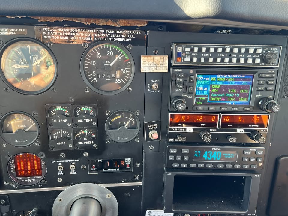 1972 Beechcraft V35B, photo 10