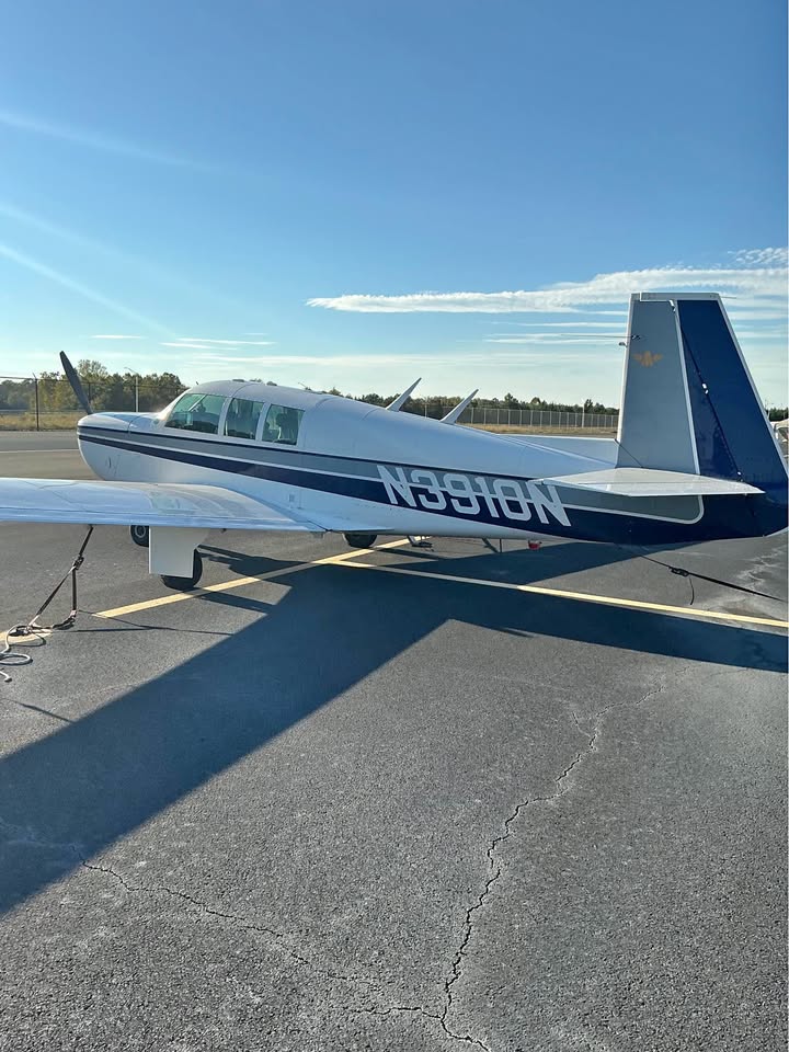 Mooney M20G, photo 1