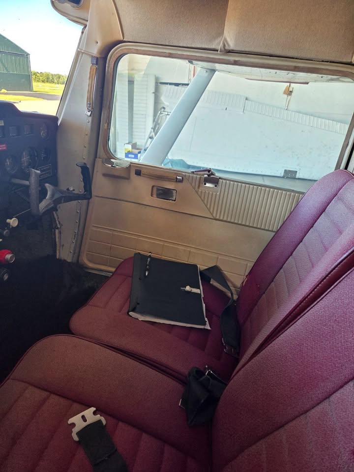 1967 Cessna C150G, photo 8