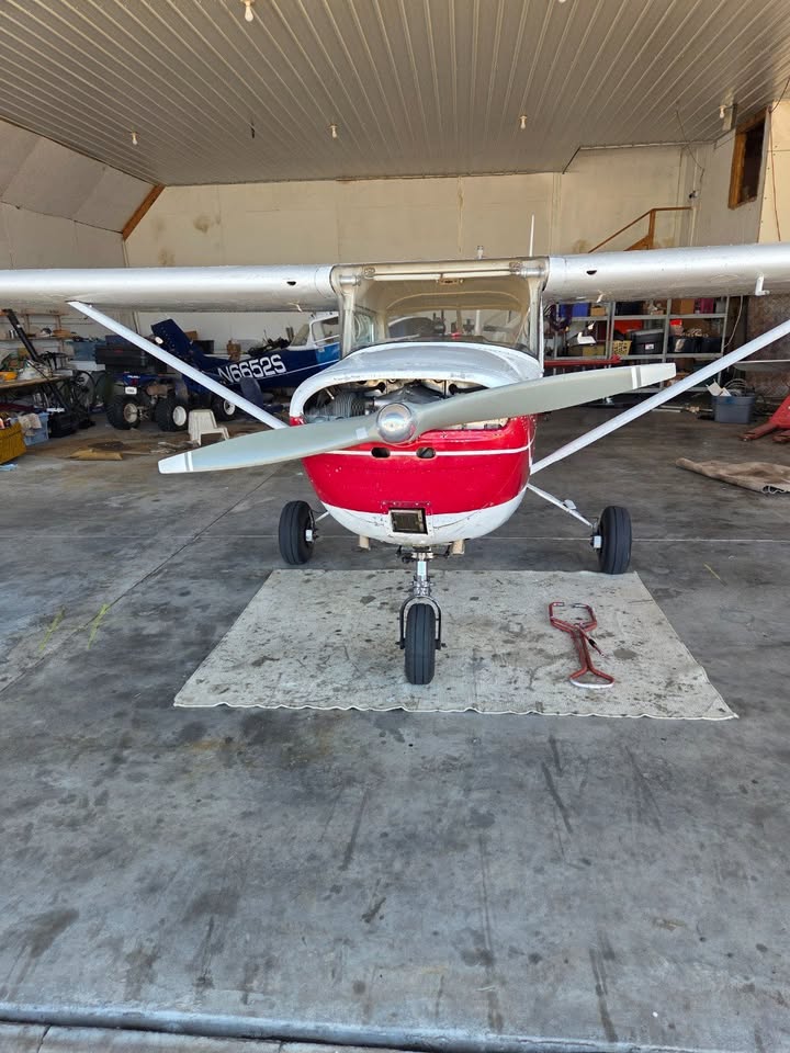 1967 Cessna C150G, photo 2