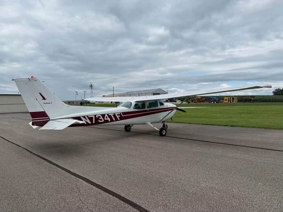 1977 Cessna 172n, photo 2