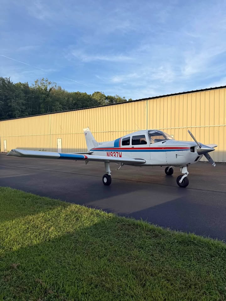 1973 Beechcraft Musketeer B-19 sport, photo 1
