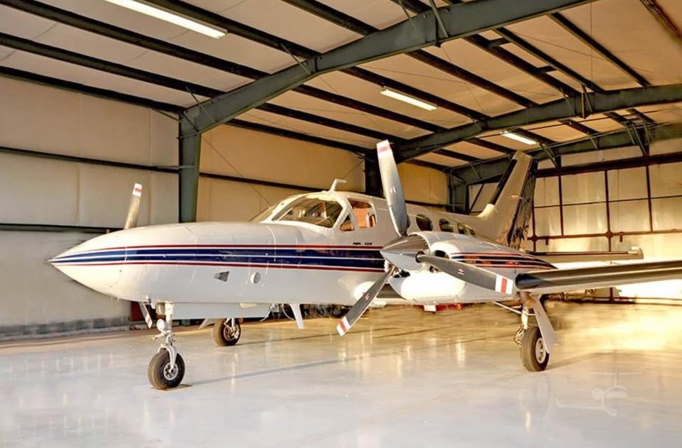 Cessna 421C Golden Eagle 421C, photo 2