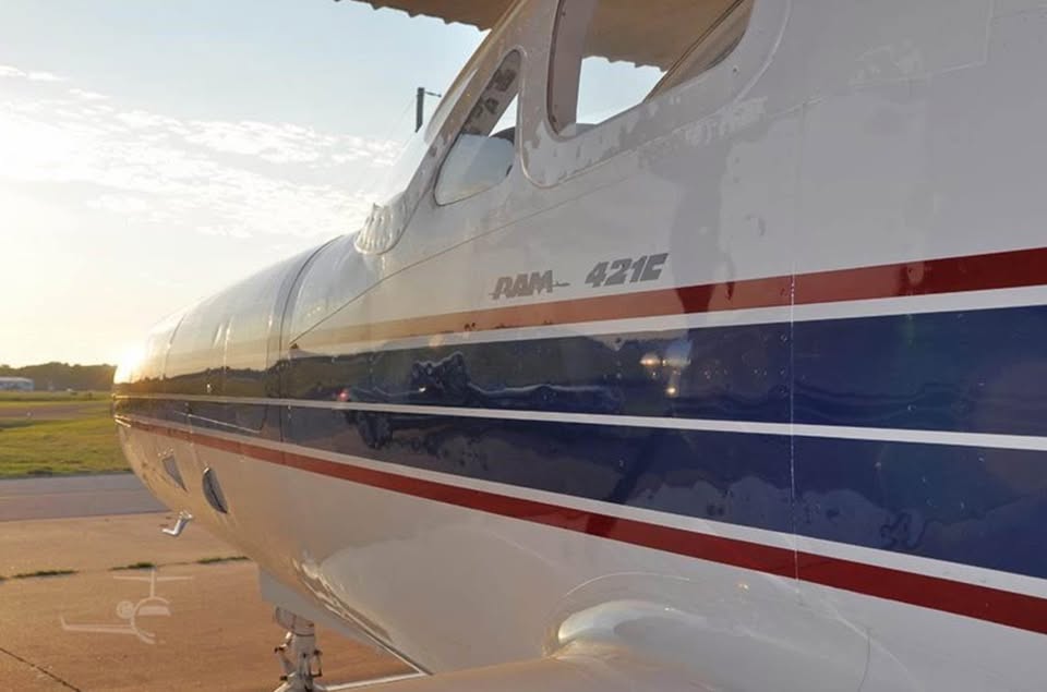 Cessna 421C Golden Eagle 421C, photo 3