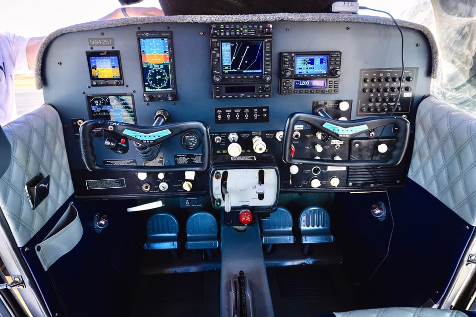 1960 Cessna 210 Centurion, photo 6