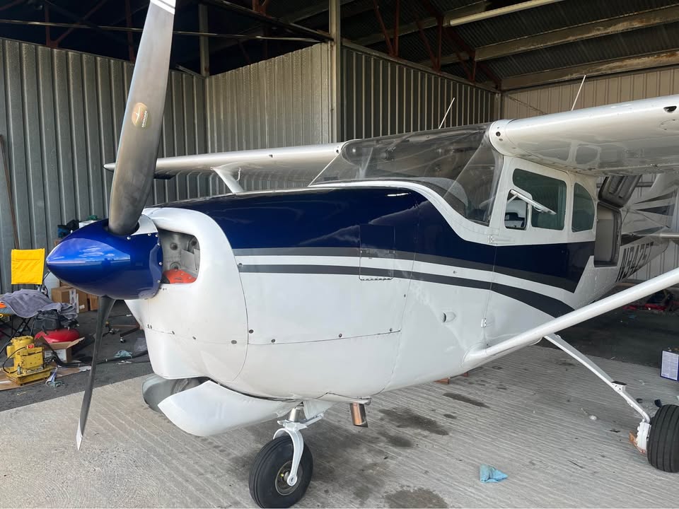 1960 Cessna 210 Centurion, photo 17