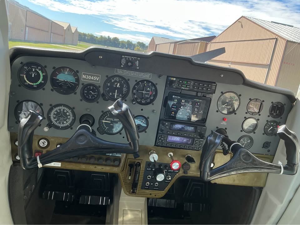 1975 Cessna 150M, photo 11