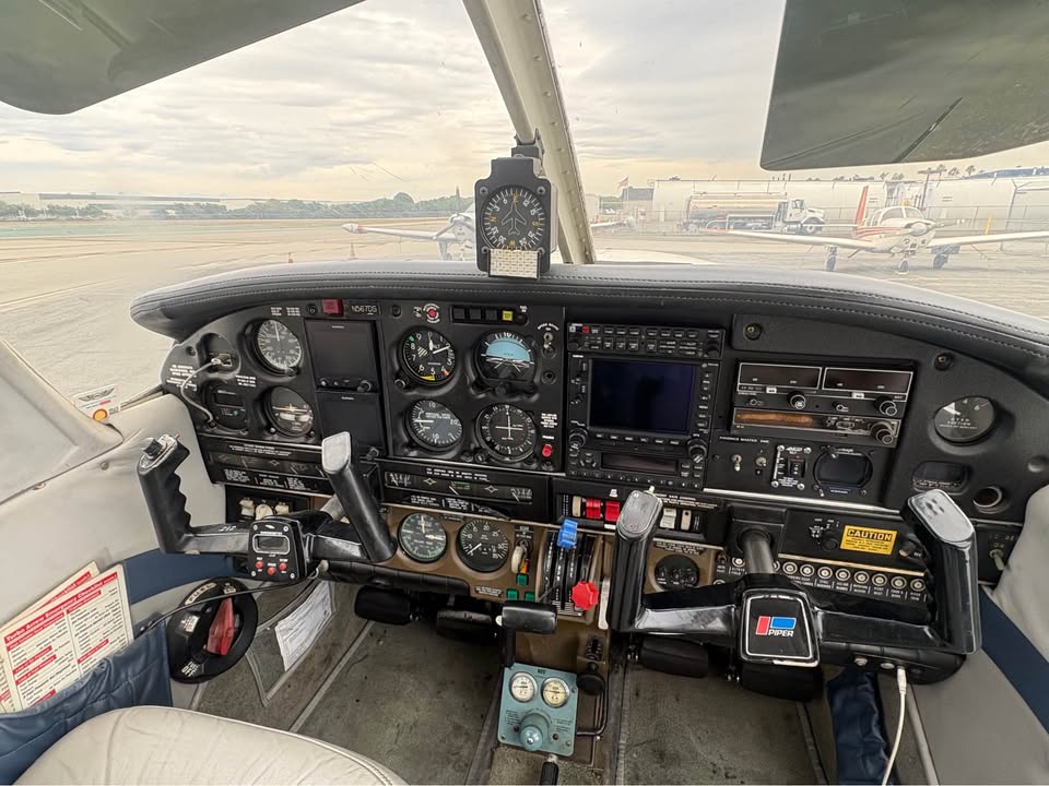 Piper PA28R-201T 1977, photo 6
