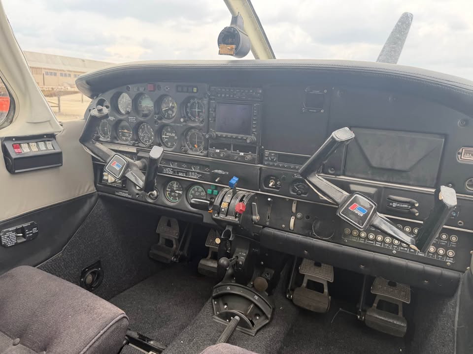 1978 piper turbo lanceII PA-32RT-300T, photo 5