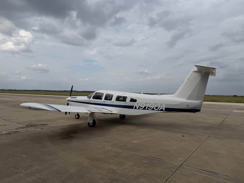 1978 piper turbo lanceII PA-32RT-300T, photo 2