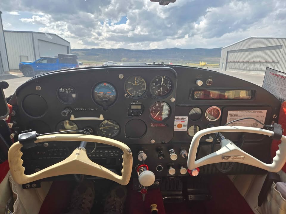 1960 Cessna 172, photo 2