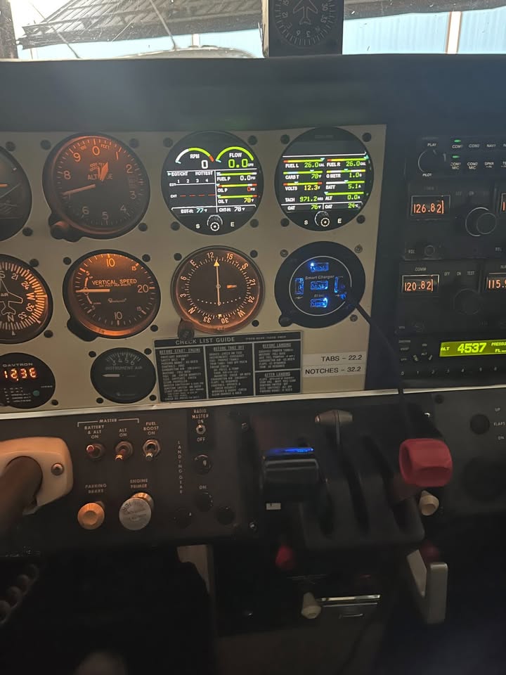 1976 Beechcraft C23 sundowner, photo 6
