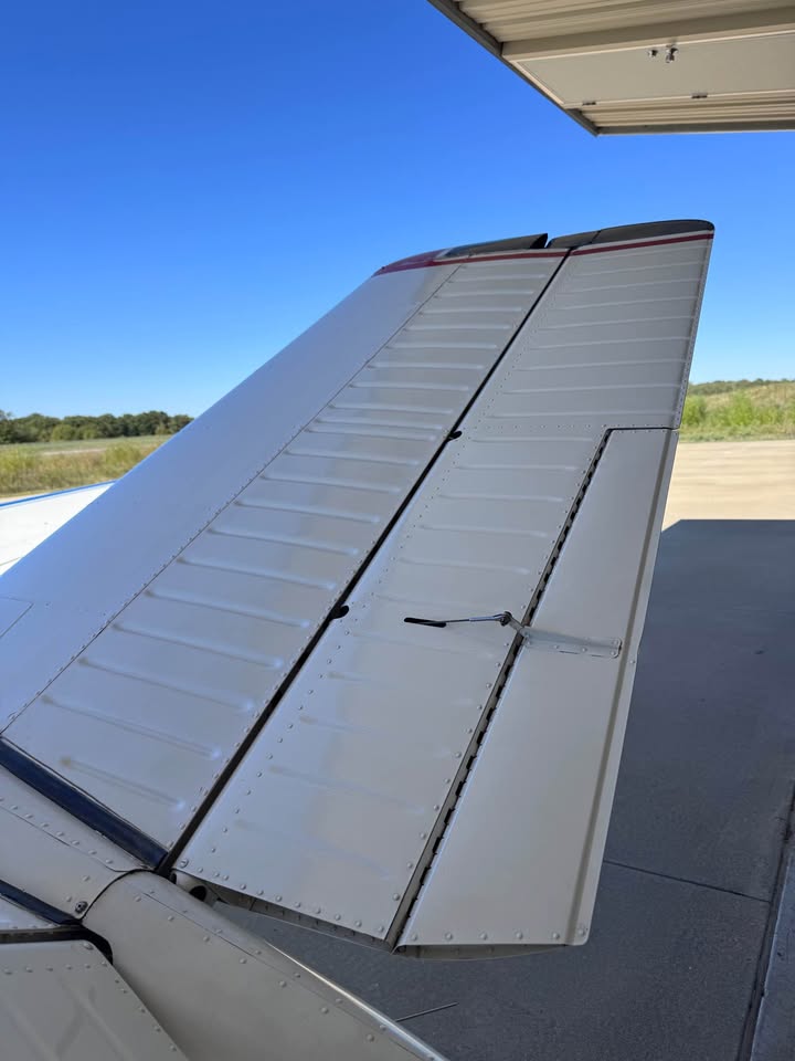 1952 Beechcraft C 35 Bonanza, photo 5