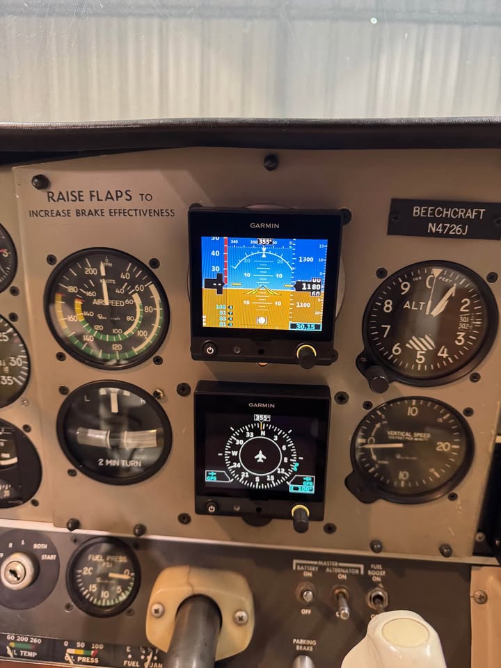 1966 Beechcraft A23/24 musketeer super iii, photo 3