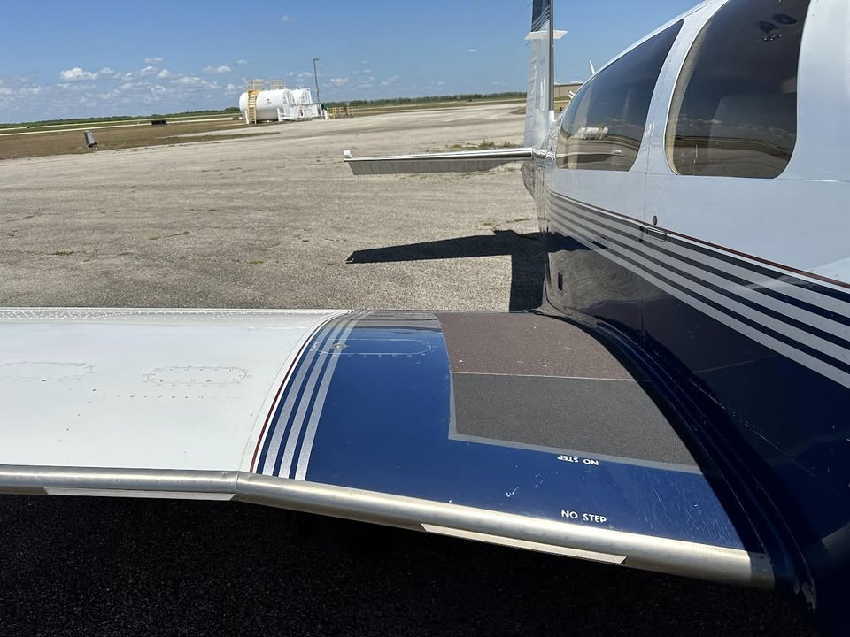 1998 Mooney M20M TLS Bravo, photo 6
