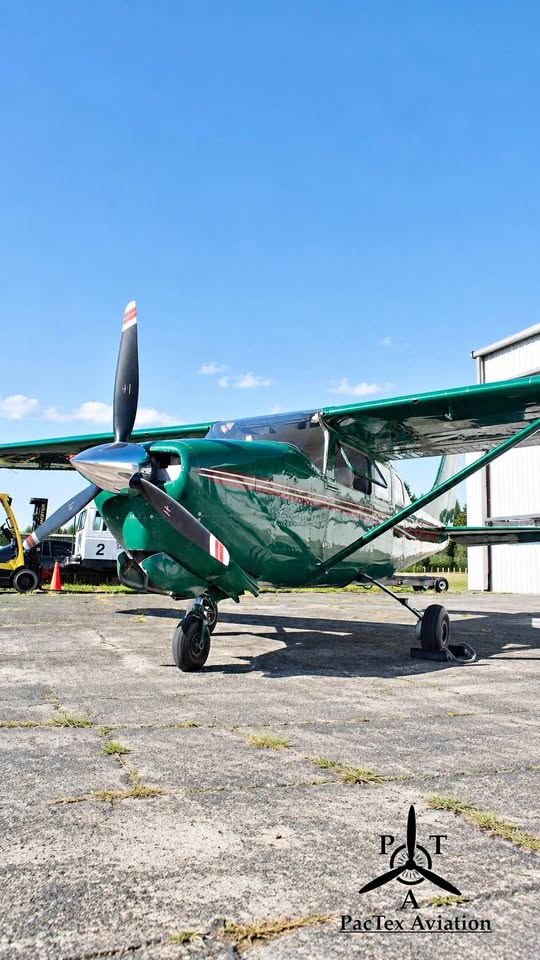 1962 Cessna 210B, photo 1