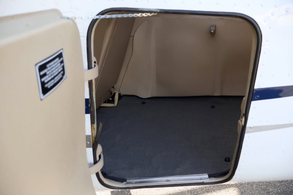 2005 Cessna T182T, photo 11