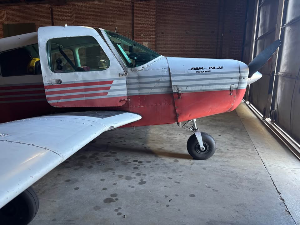 1974 Piper PA-28-140/160, photo 3