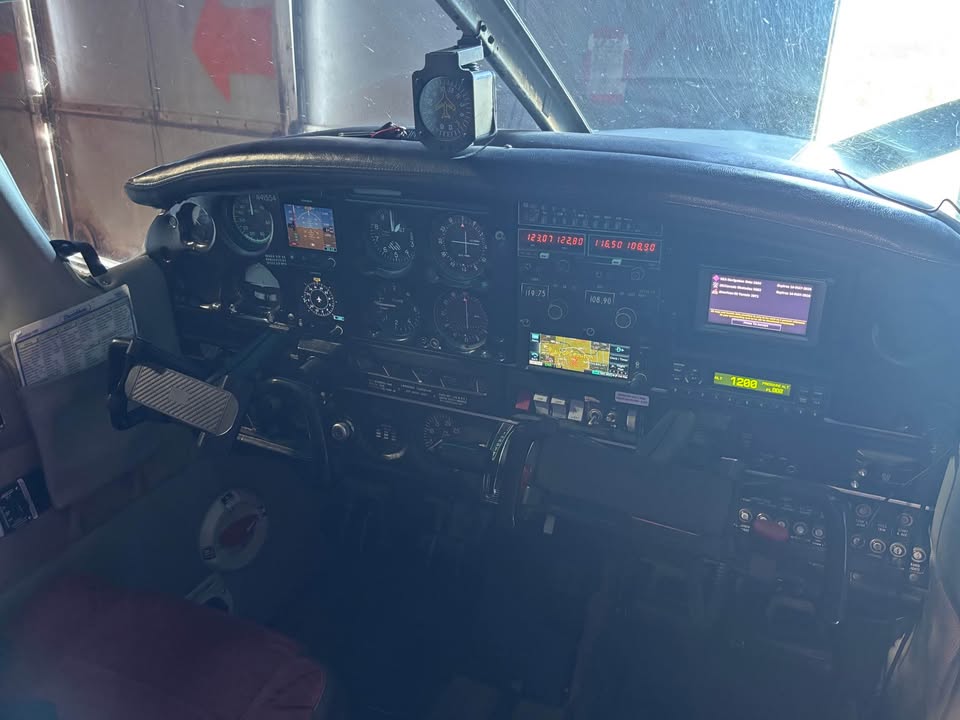 1974 Piper PA-28-140/160, photo 6