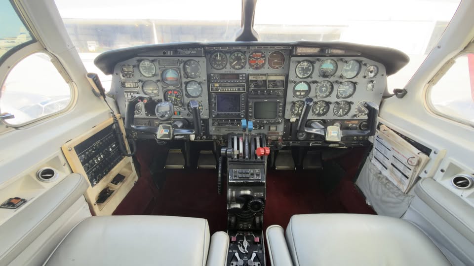 1980 Piper navajo chieftain / panther, photo 12