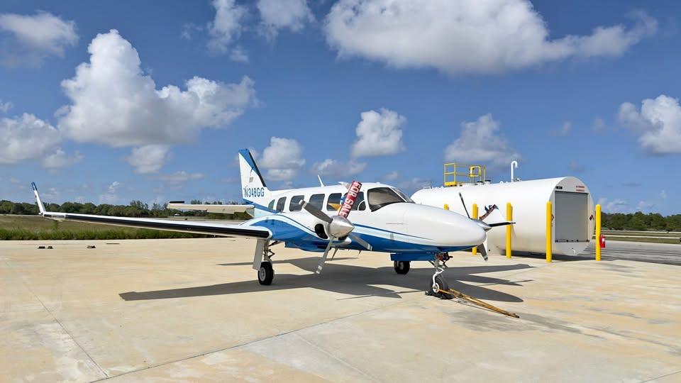 1980 Piper navajo chieftain / panther, photo 1