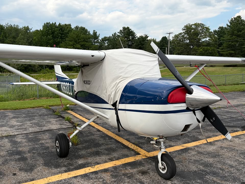 1967 Cessna 150G, photo 2