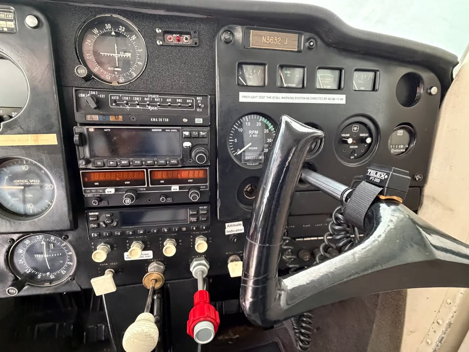 1967 Cessna 150G, photo 3