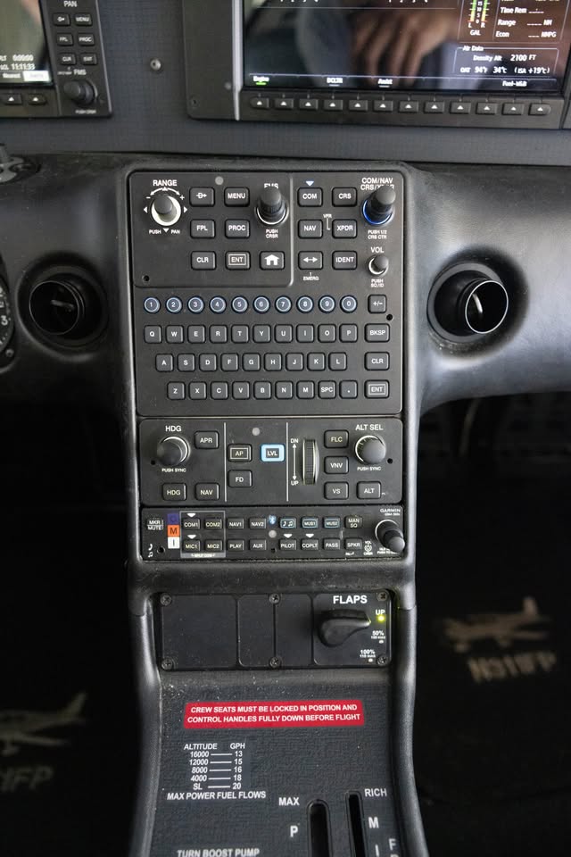 2018 Cirrus SR20, photo 3
