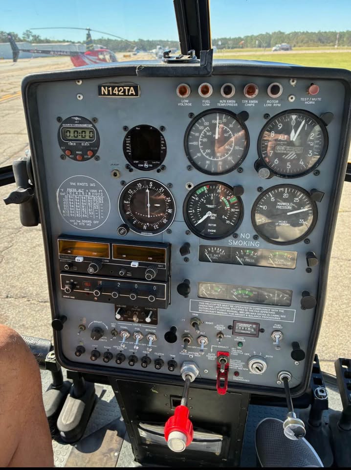 2007 Schweizer 300 cbi helicopter, photo 3