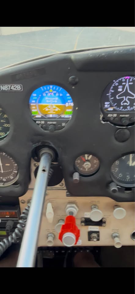 Cessna C172 straight tail, photo 2