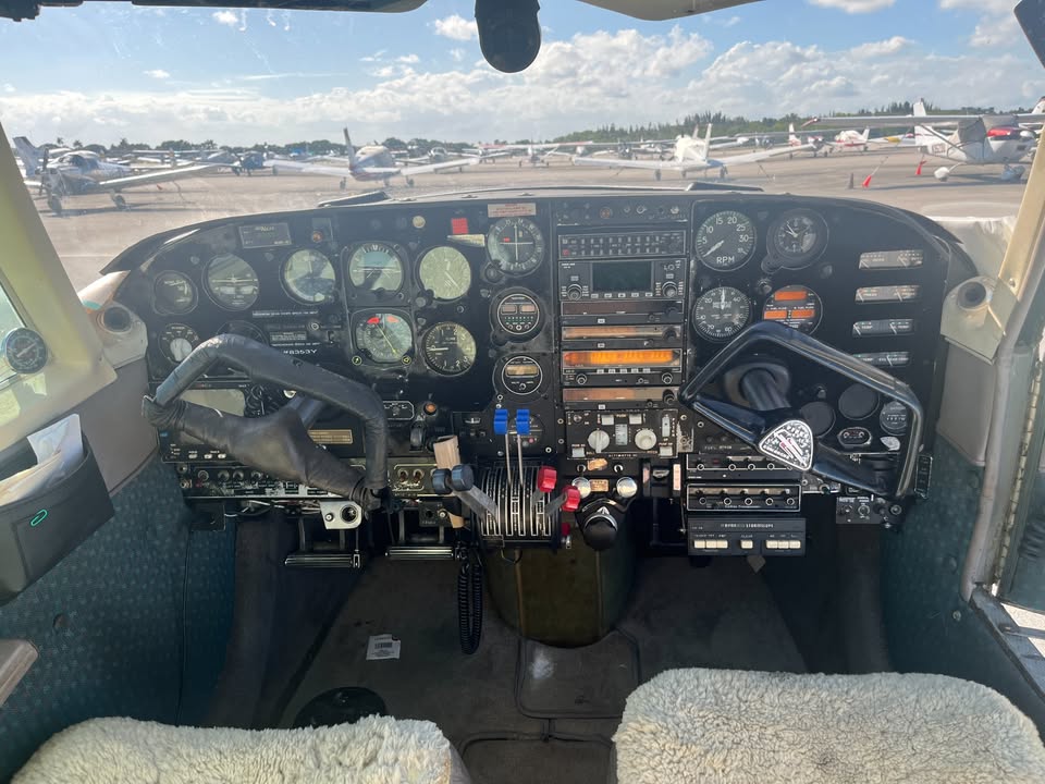 1967 Piper PA30, photo 8