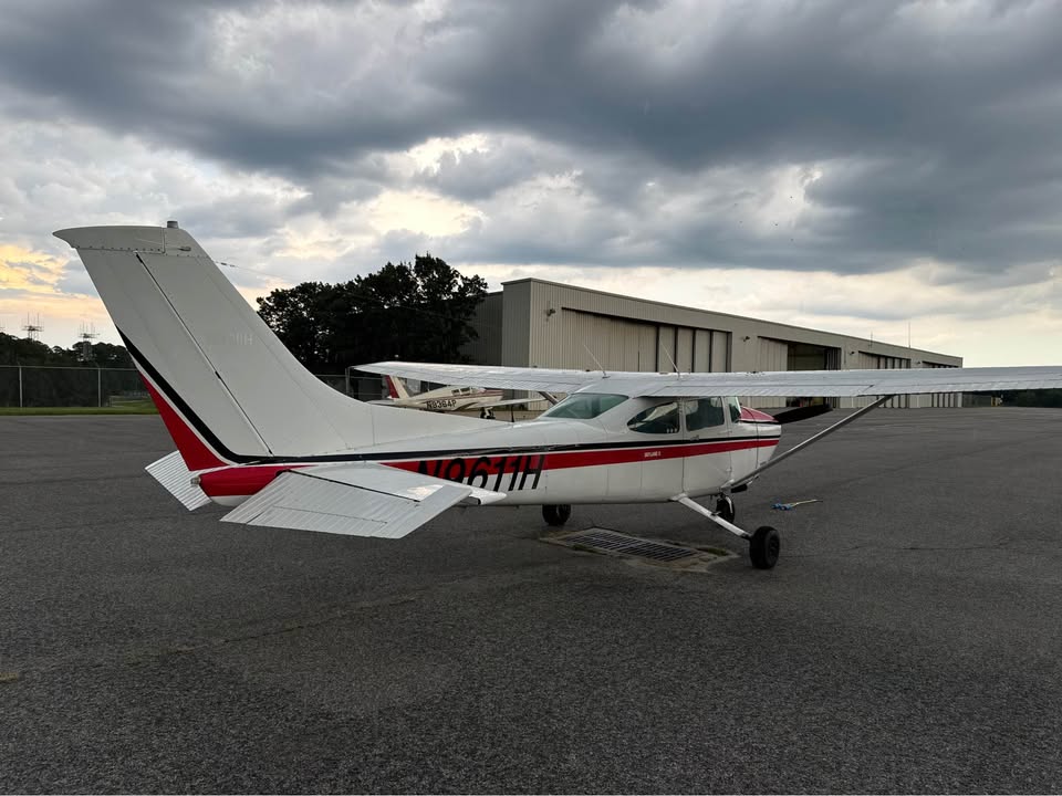 1981 Cessna 182R, photo 5
