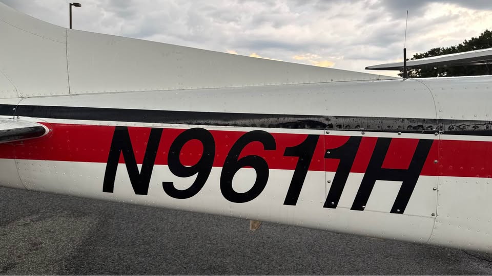 1981 Cessna 182R, photo 19