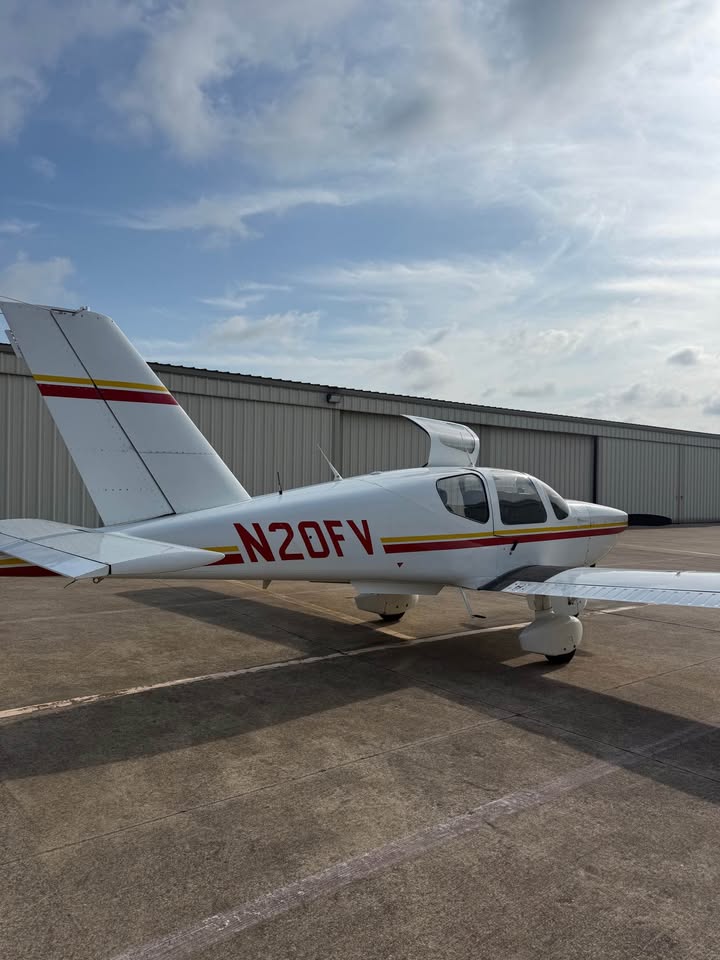 1986 Societe De Construction D'Avions De Tourisme Et D'Affaires Socata Tb-10, photo 8